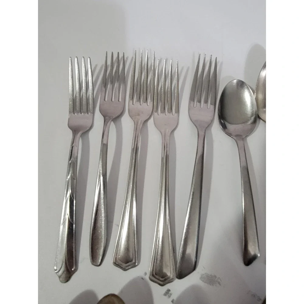 Vintage Silverware Lot for Craft Use 25 pc Stainless Silver Plate Various Brands